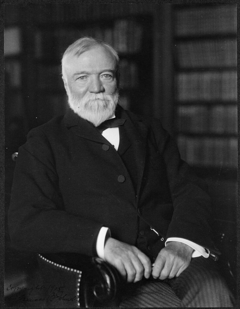 Andrew Carnegie em 1905, depois de vender a Carnegie Steel