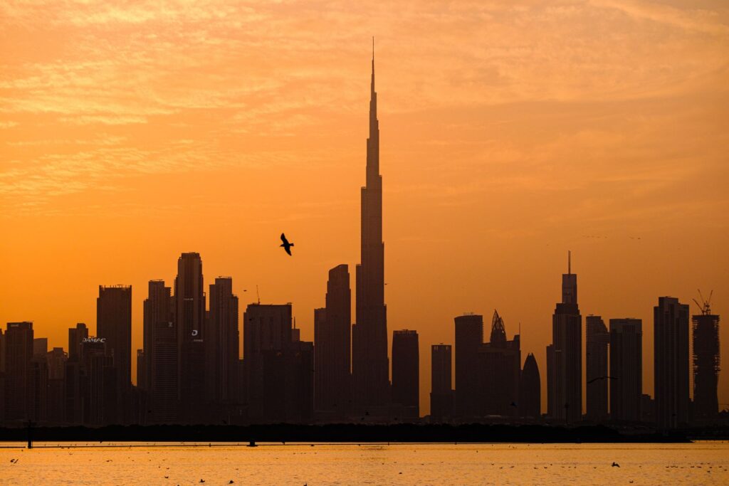 O Burj Khalifa, símbolo de como Dubai ficou rica com turismo e construção