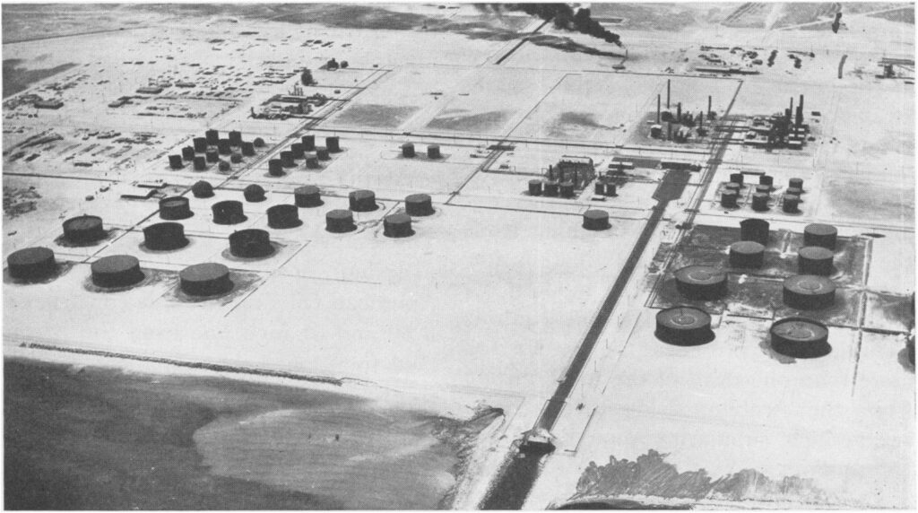 Refinaria da Aramco em Ras Tanura, peça central da história do petrodólar