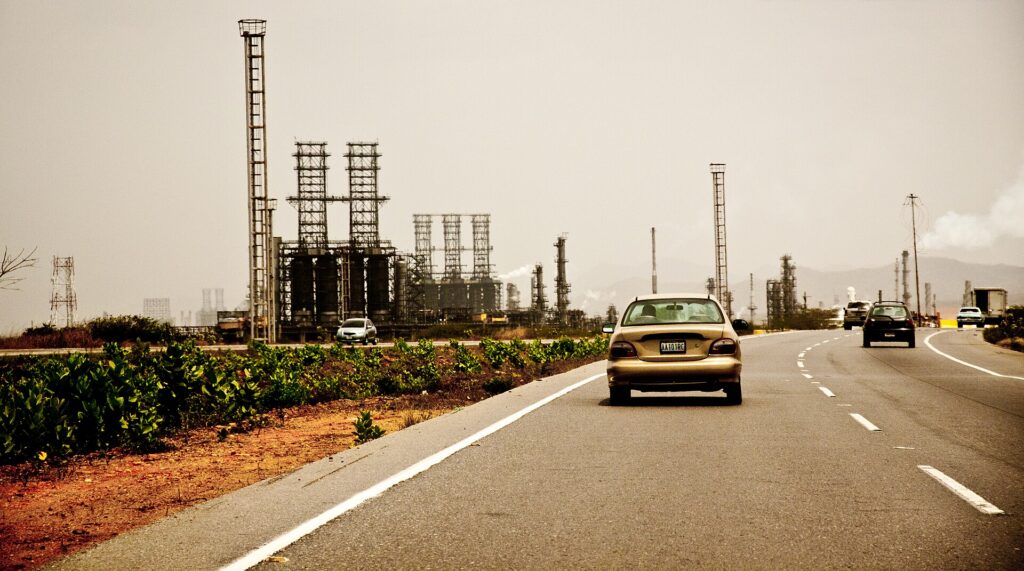 Refinaria de Puerto La Cruz, parte da indústria do petróleo da Venezuela