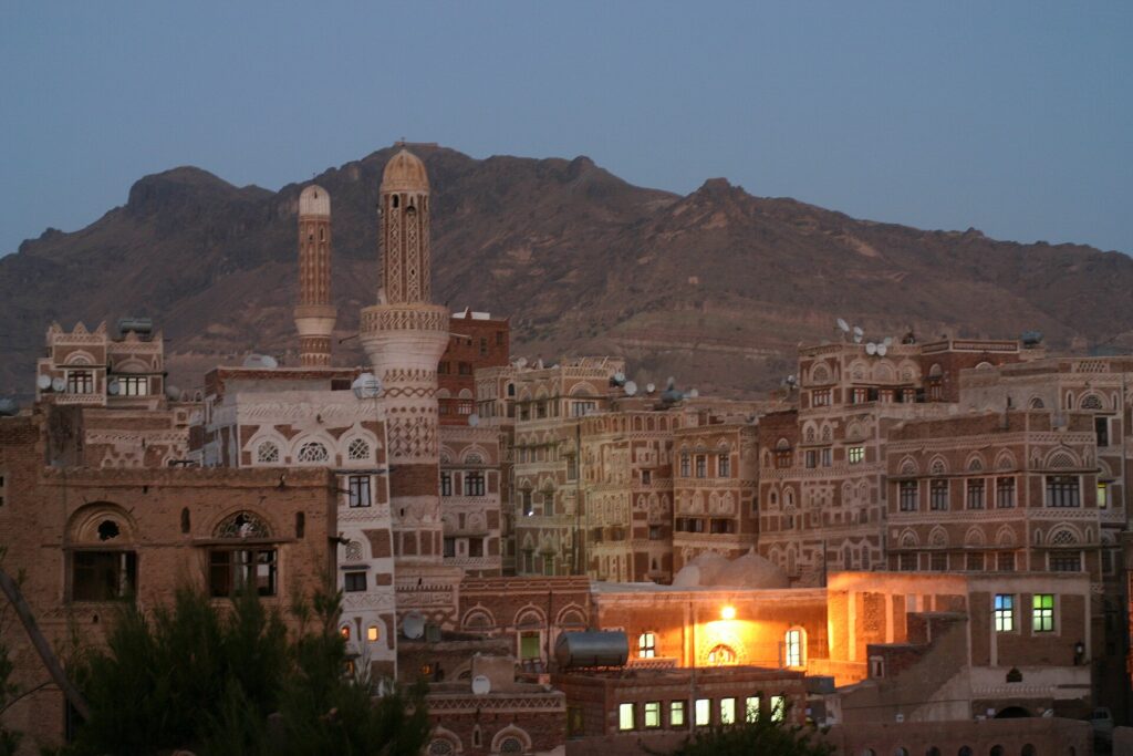 Cidade velha de Sanaa, capital do Iêmen controlada pelos houthis